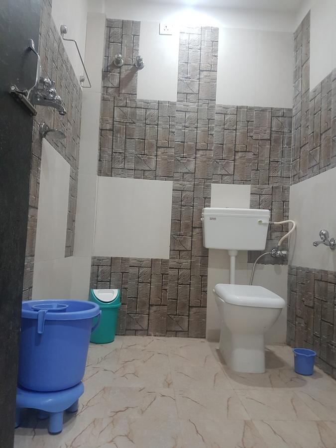 Hotel Grand Palace Гая Екстериор снимка
